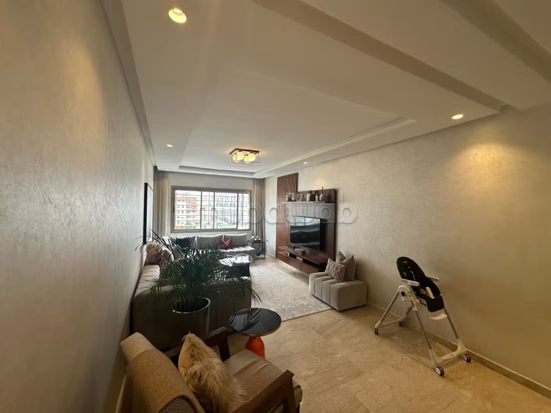 Appartement à vendre à Val Fleury. 2 pièces. Ascenseur et te...