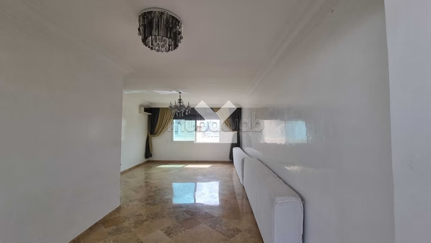 Appartement à Vendre de 214.0 m² à Casablanca, Bourgogne Sid...