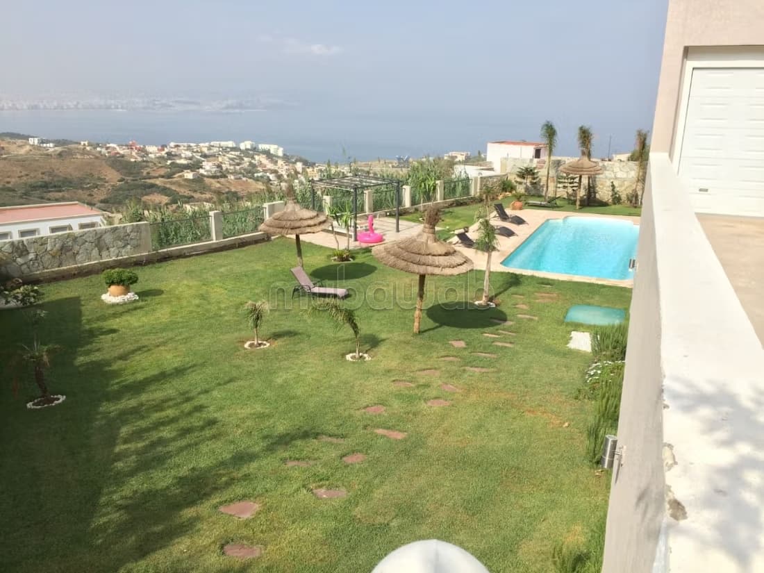Villa de luxe à vendre à Manar. 7 chambres agréables. Presta...