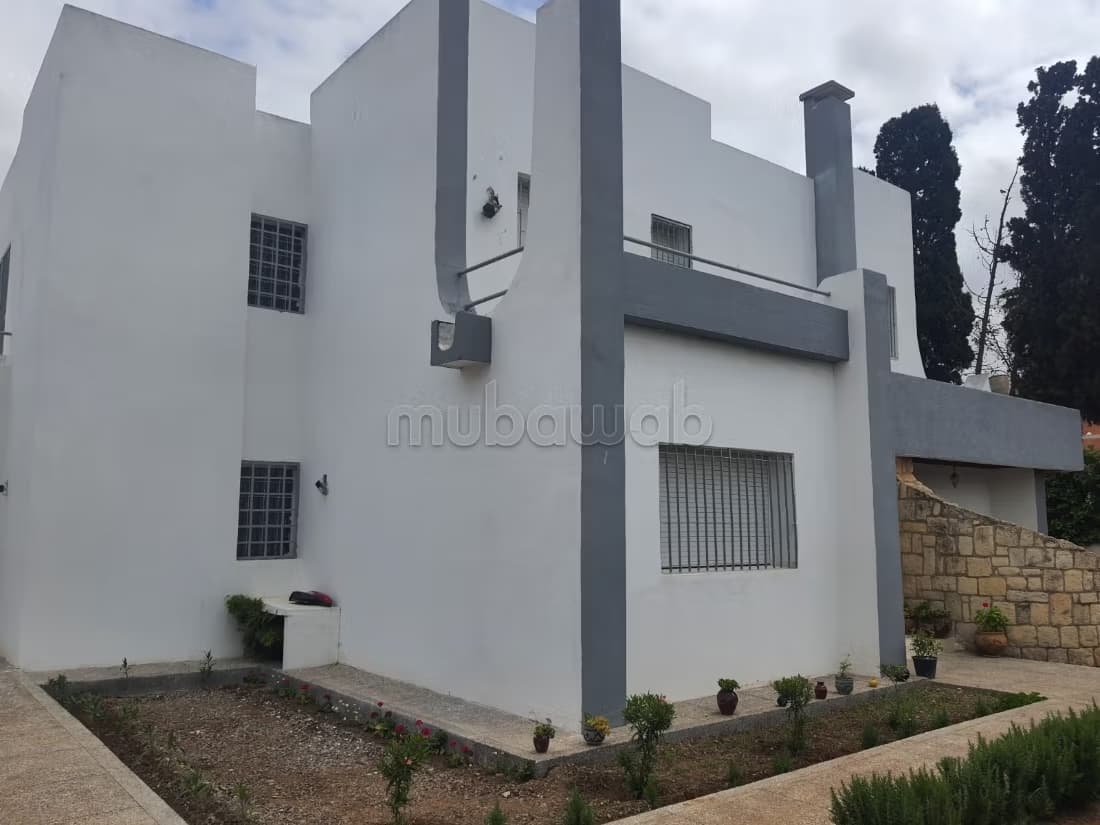 A vendre: Spacieuse villa familiale a 2 etages