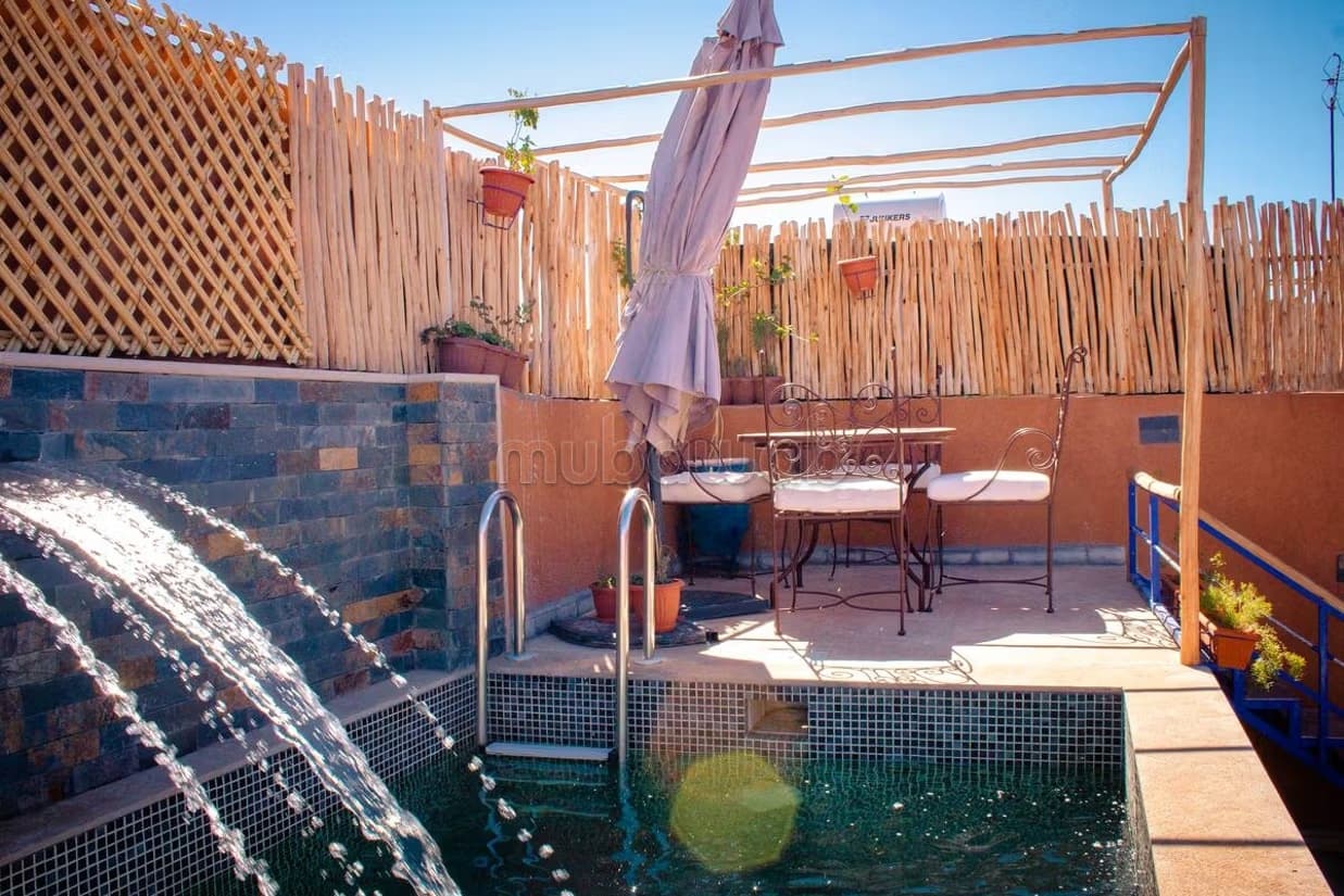 Vente Riad titré avec bassin à kasbah Médina