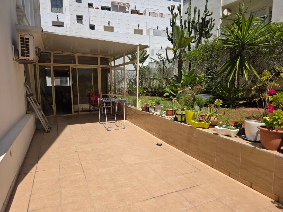 Grand appartement en résidence fermée