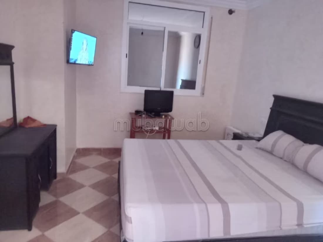Superbe appartement à louer à Al Boustane. Surface totale 11...