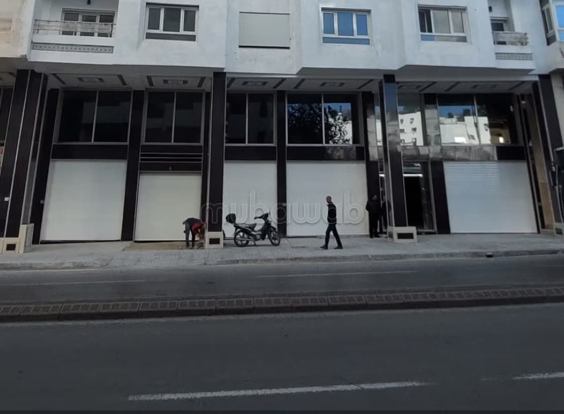 Locaux commerciaux au centre ville à partir de 199 m²