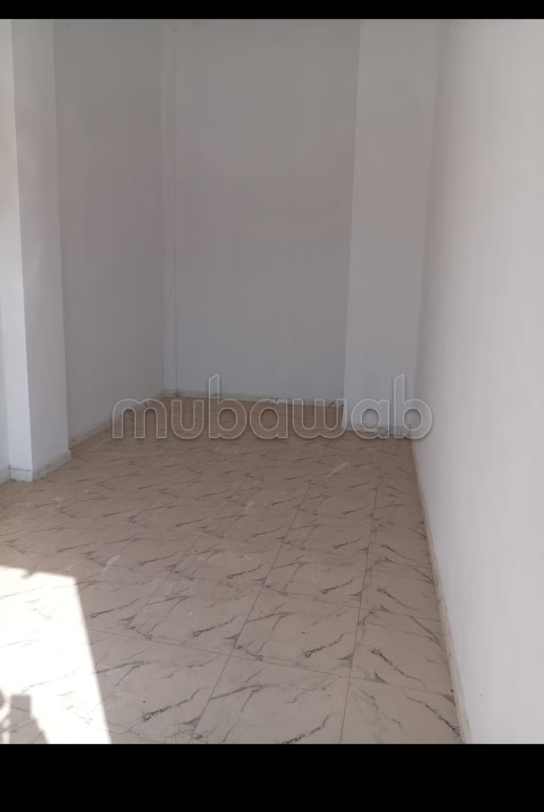 Local commercial à l'achat en Centre Ville. Superficie 18 m²