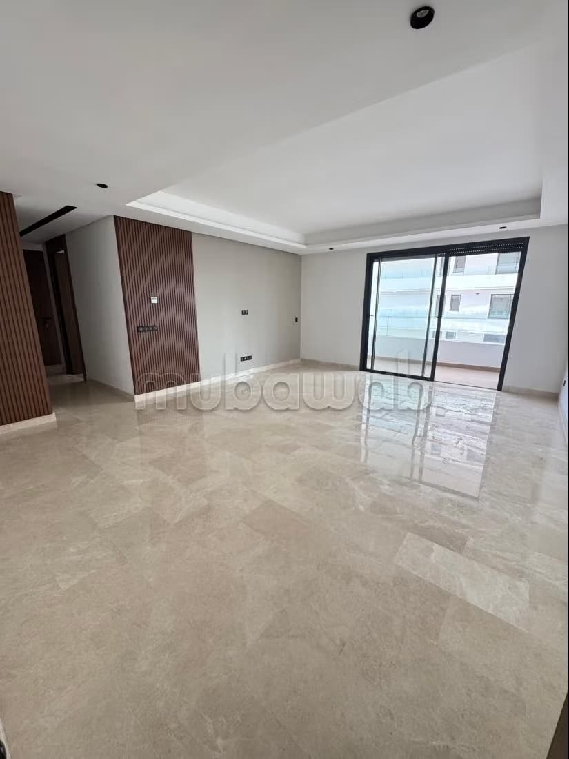 À saisir CFC. Superbe appartement au 11ᵉ étage avec vue déga...