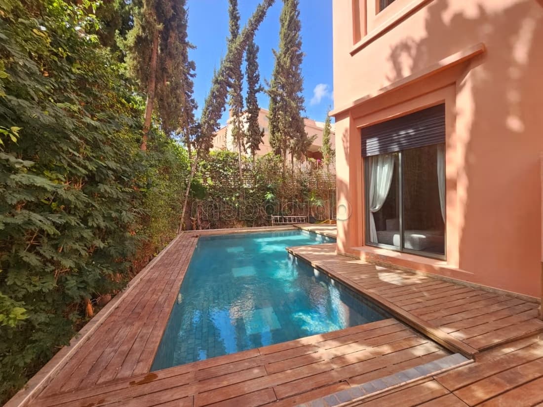 A louer superbe villa meublé à Targa