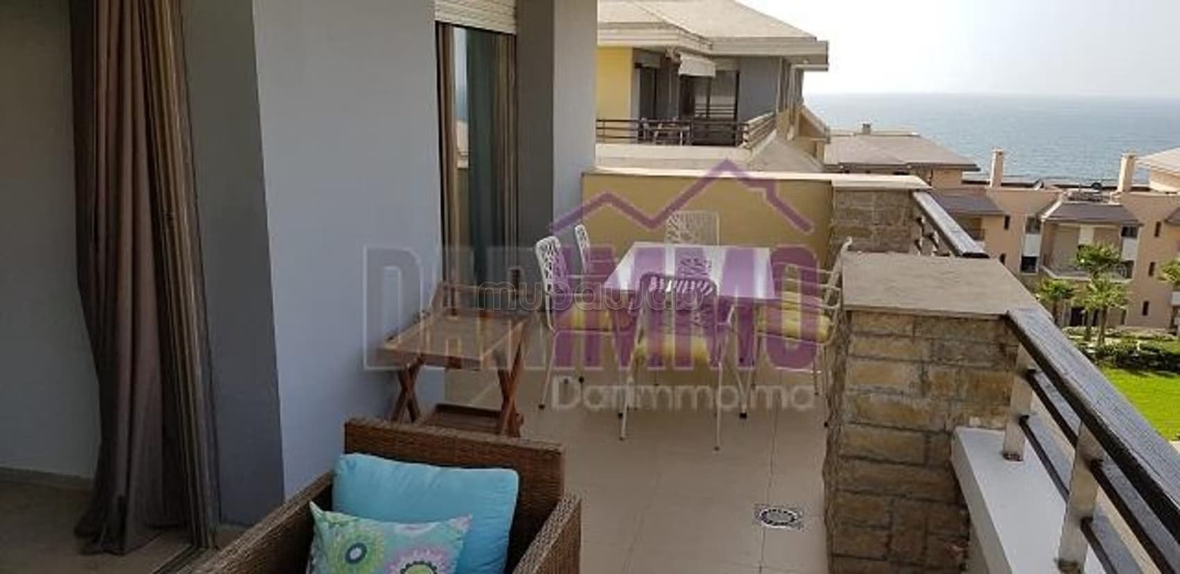 Bel appartement meublé avec piscine à plage des nations