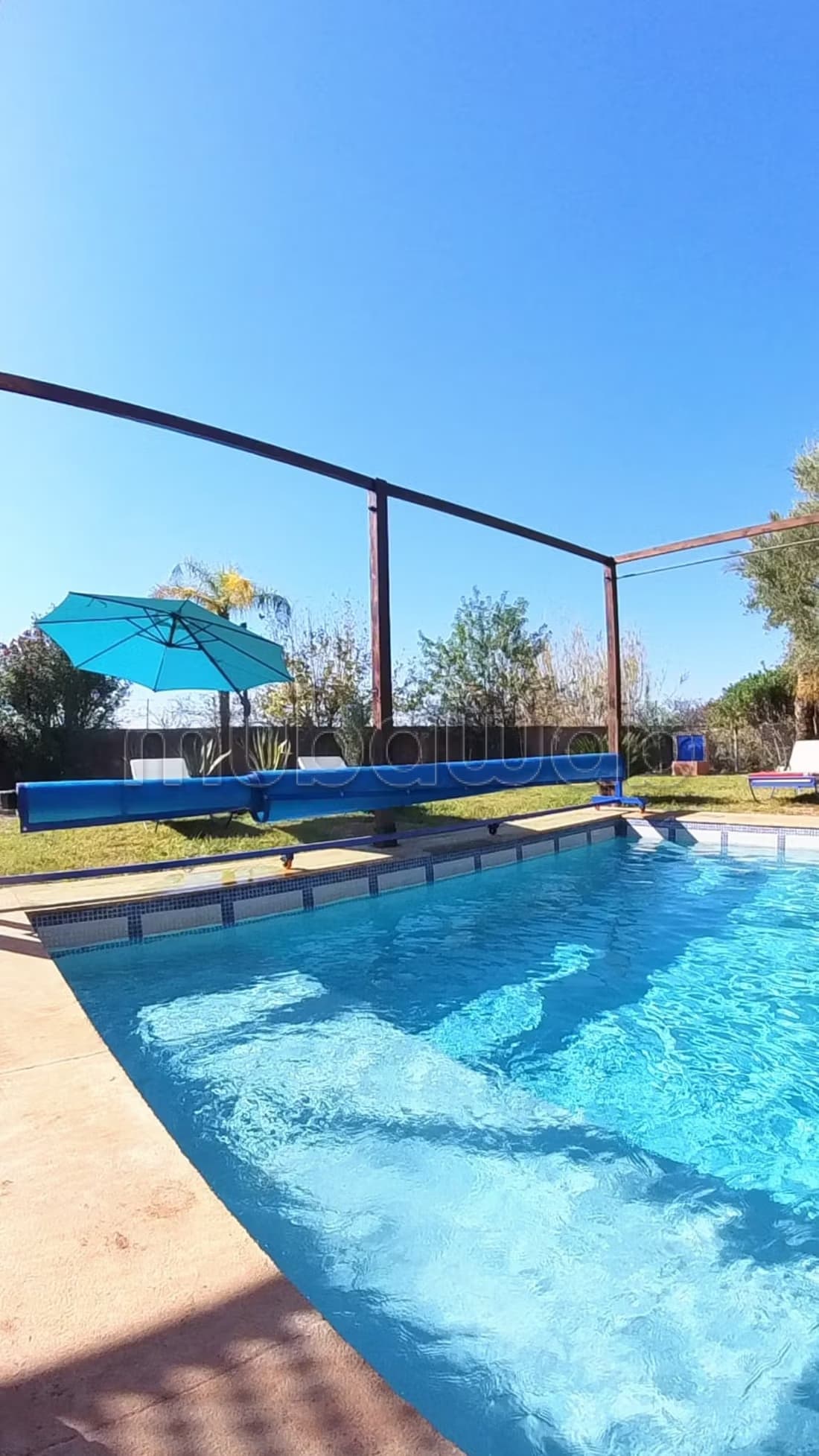 Villa à Louer avec Piscine Privée & Grand Jardin