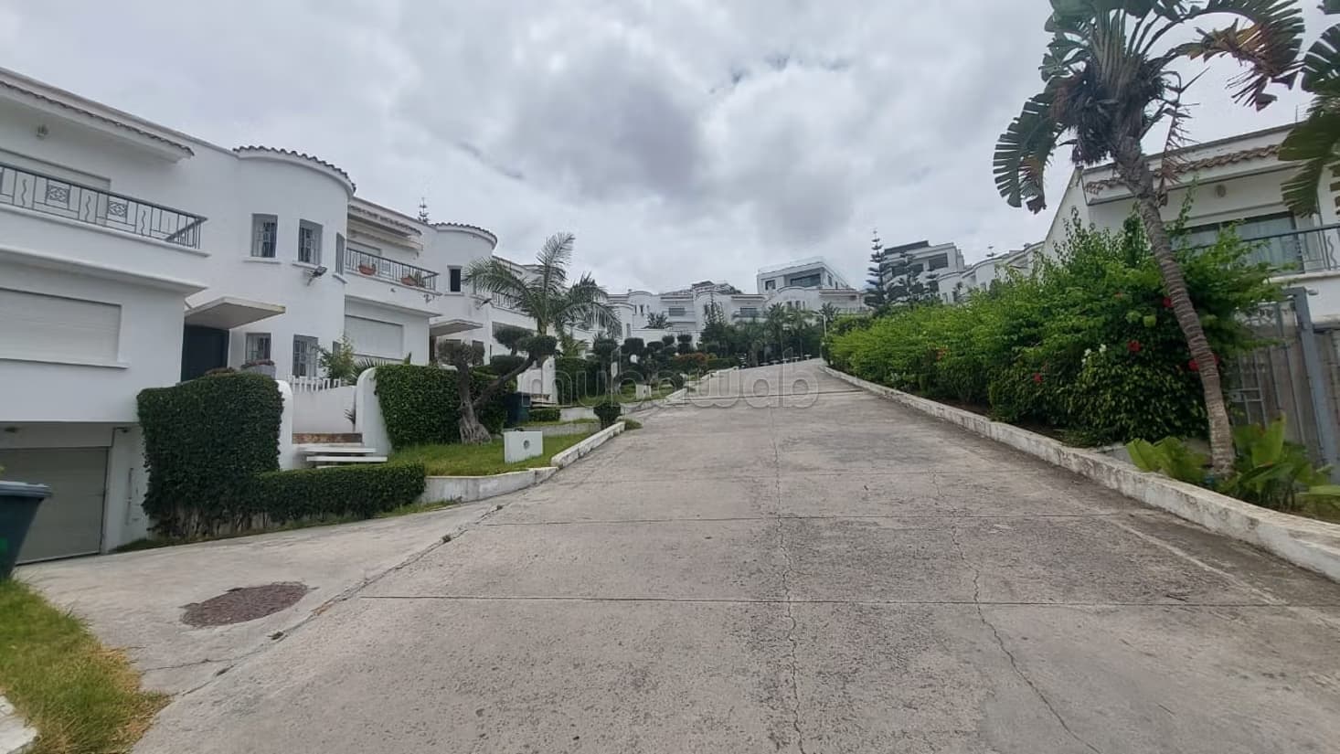 Villa avec Piscine a Vendre à Californie