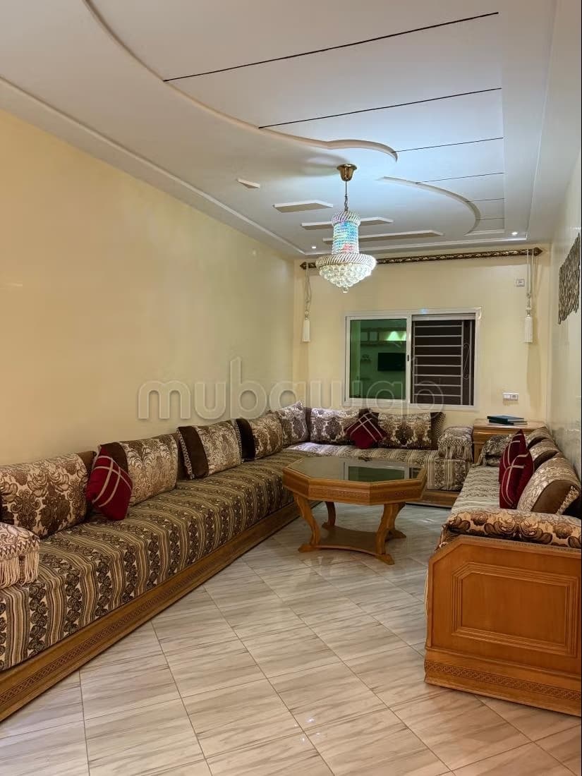 Location d'un appartement à Cente. 3 pièces. Système de para...