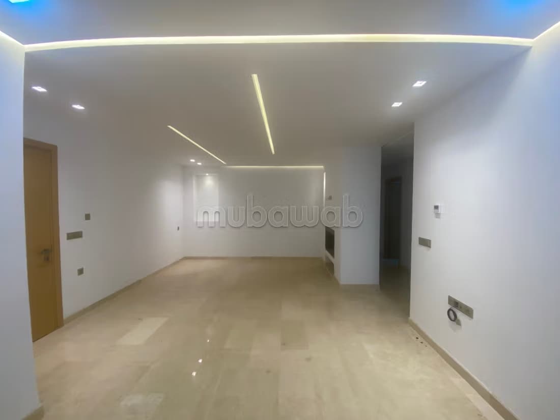 Très bel appartement en location à Souissi. 2 grandes pièces...