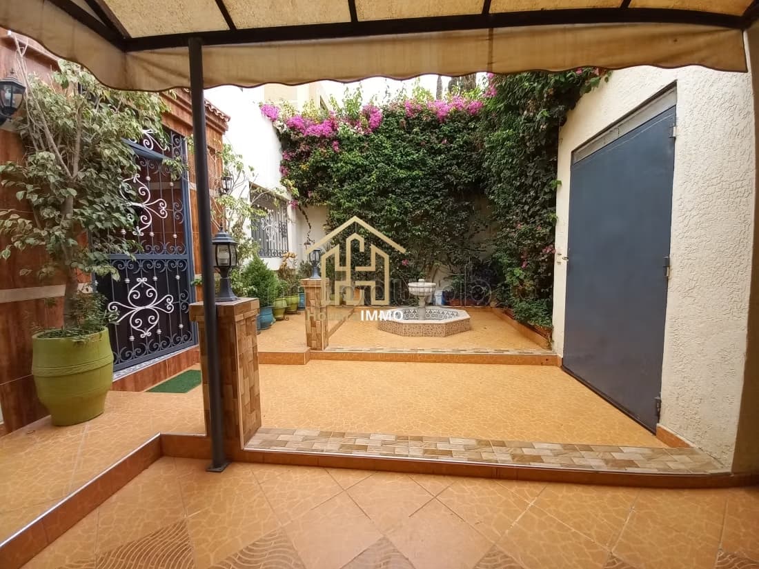 Villa de luxe à vendre à Tilila. Surface de 176 m². Bien meu...
