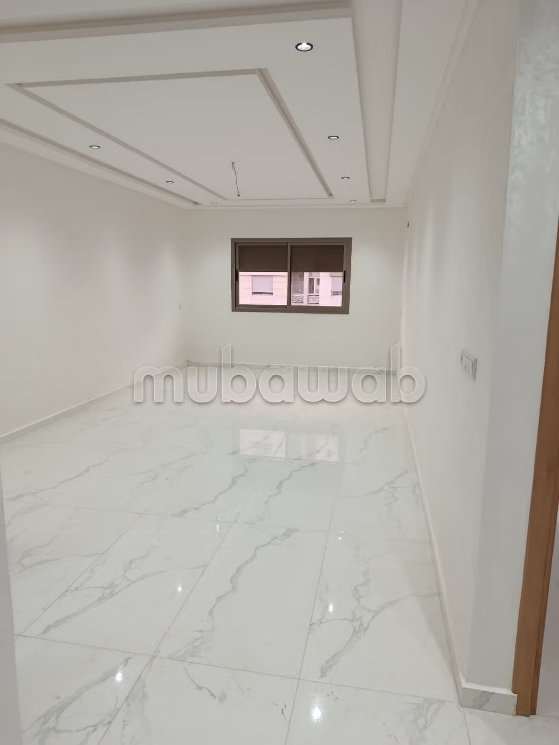 Vente d'un bel appartement à Marjane. 3 grandes pièces. Asce...