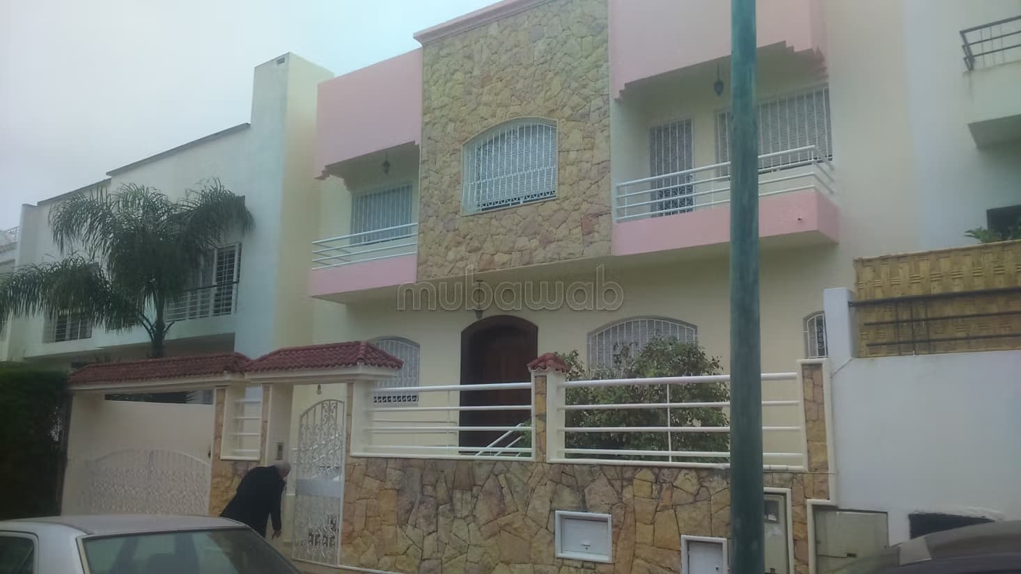 Villa de haut standing à vendre à Wifak. 4 chambres. Espac...