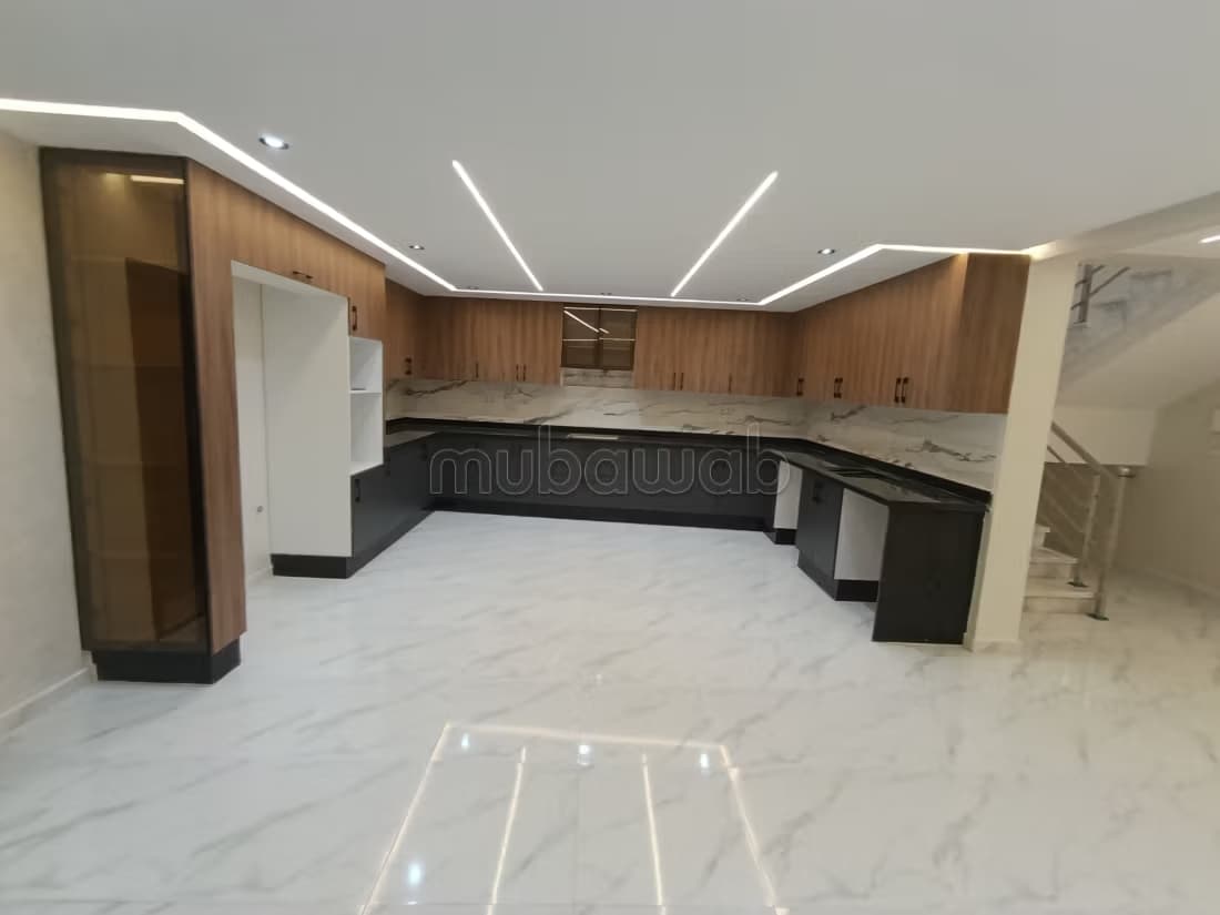 Dublex villa luxe 420 m2 à jawhara 2 face