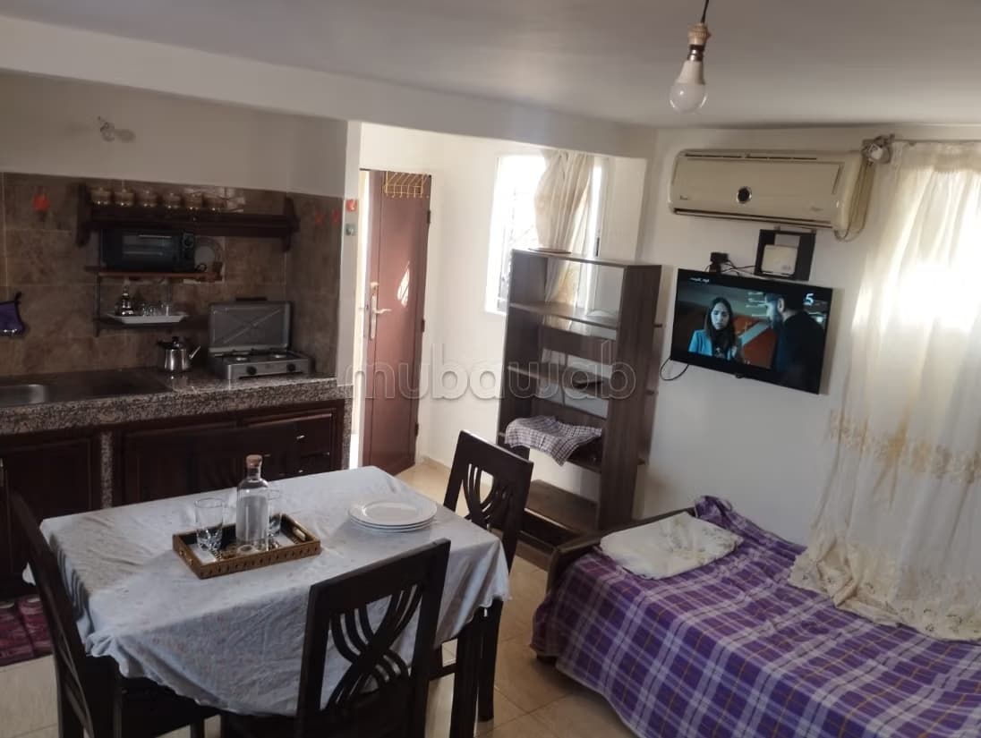 Location d'une chambre à Al Kouass. 1 Pièce. Bien meublé