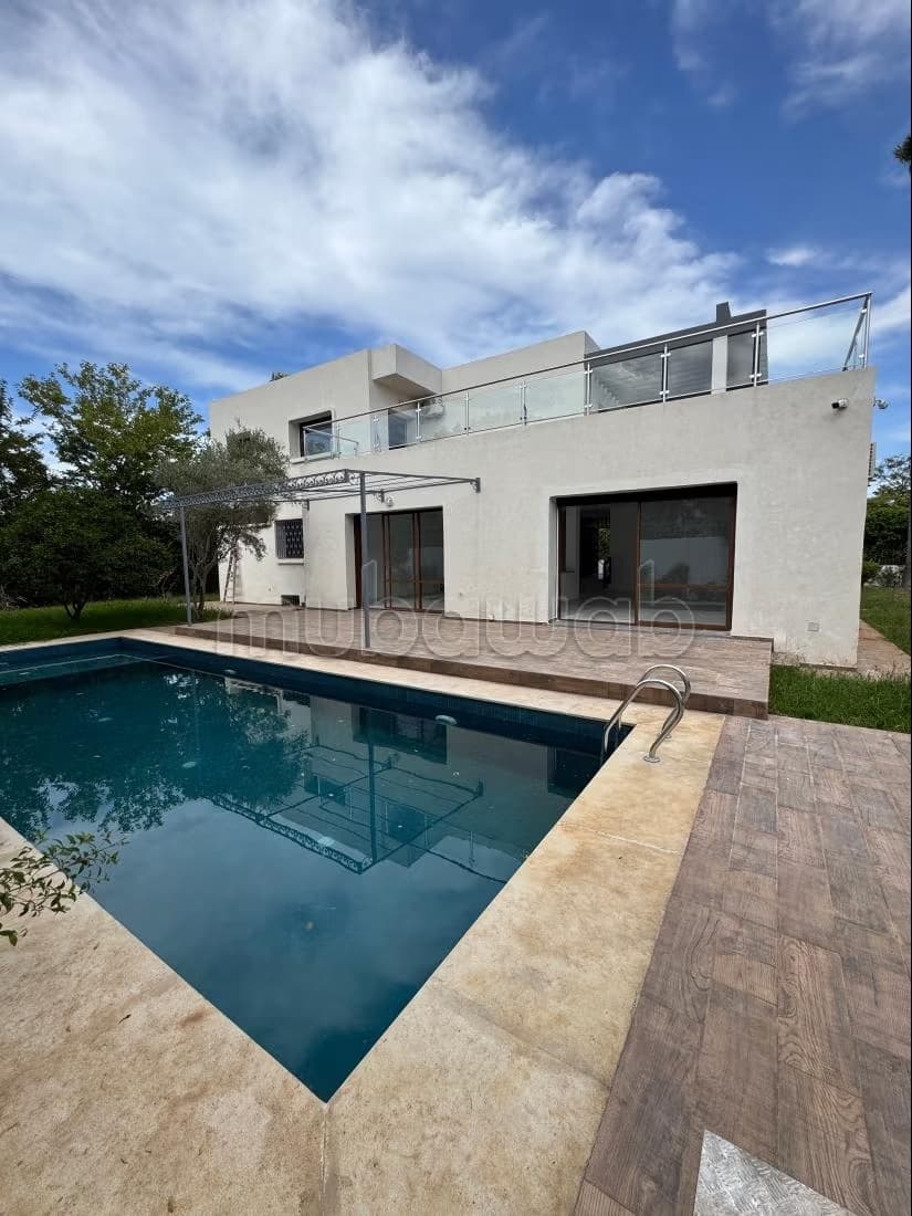 Villa à louer à souissi