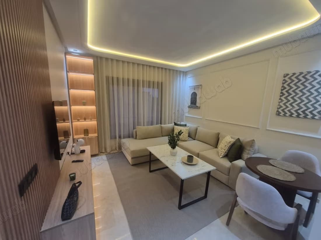 Sudio meublé neuf 47 m2 1er etage garage