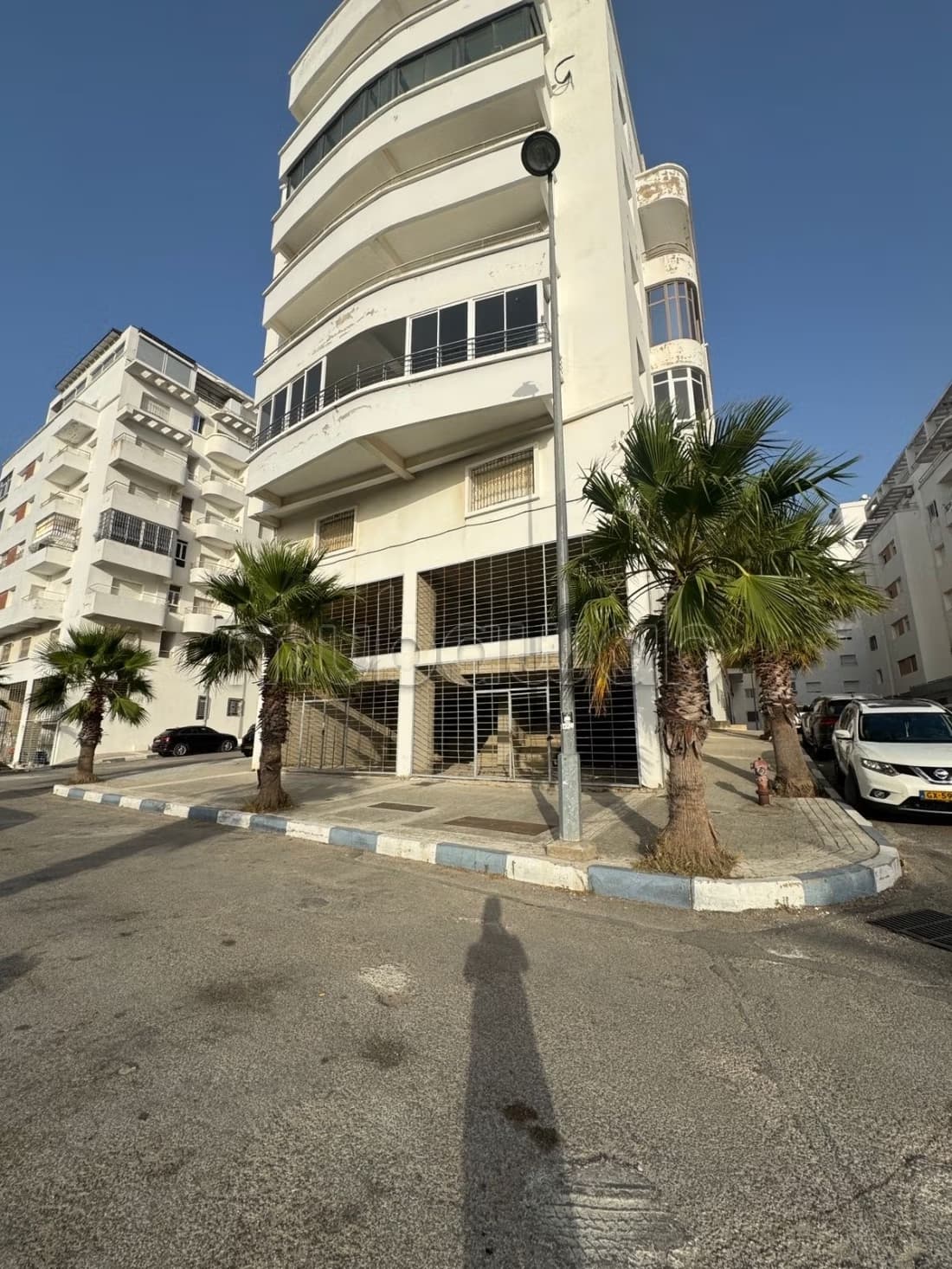 Local commercial à vendre à Marjane. Superficie 148 m²