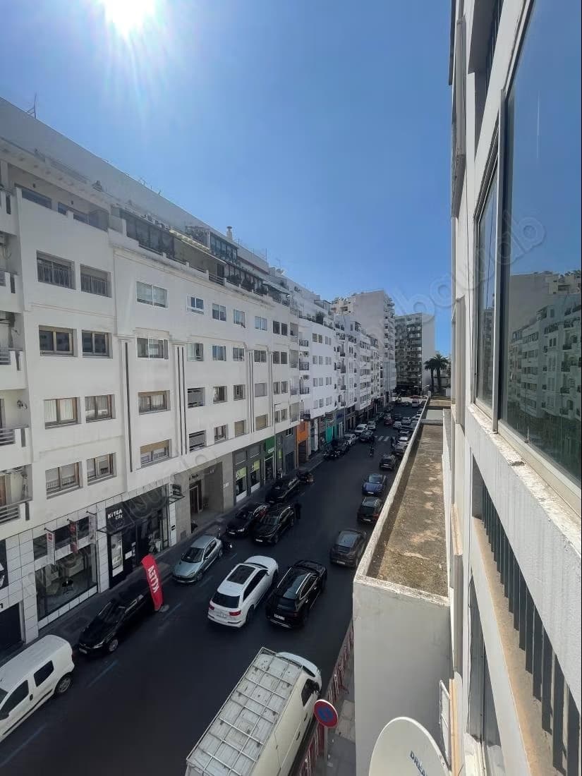 À vendre – bel appartement au cœur du triangle d’or