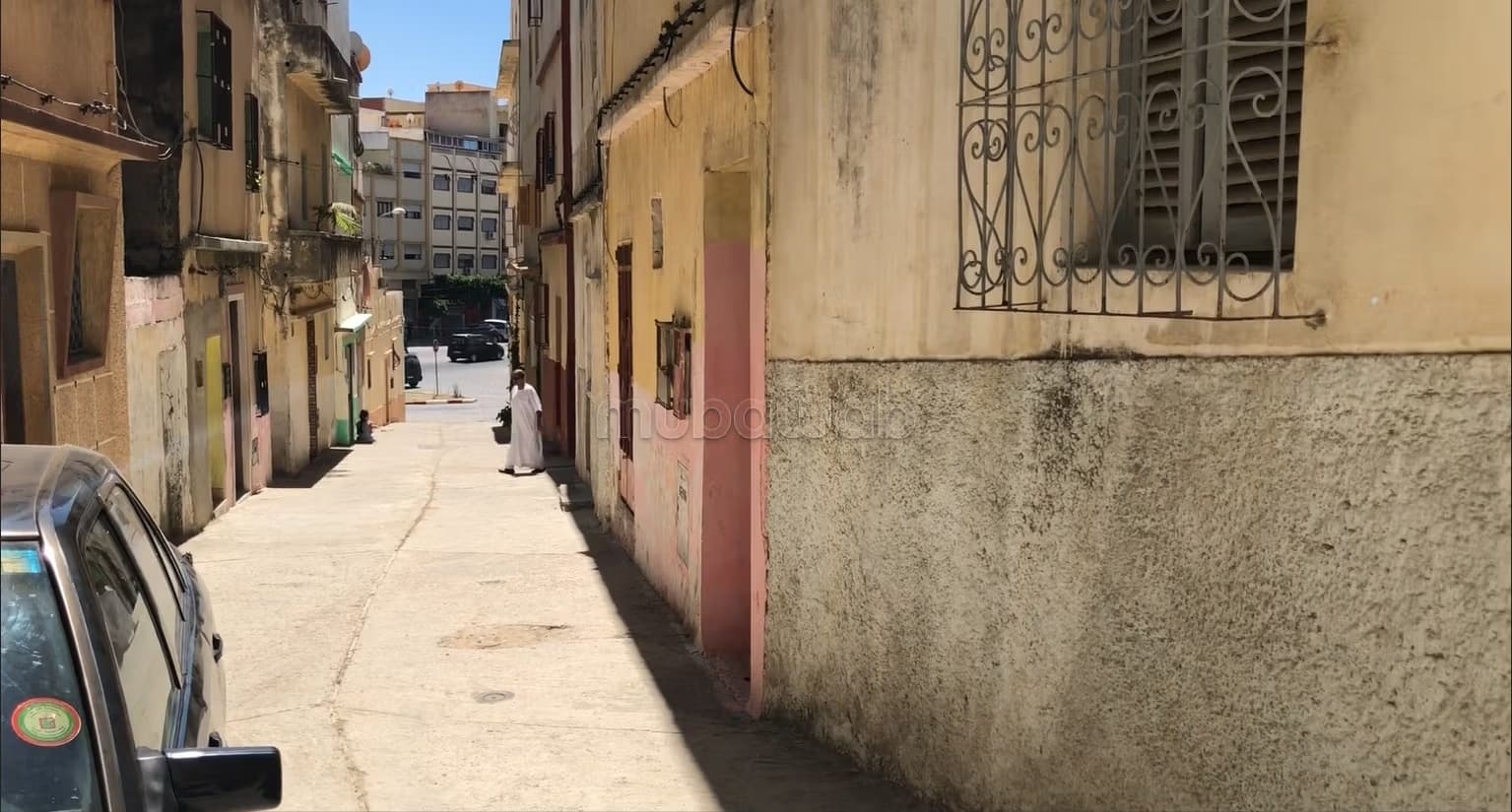 Trouvez votre maison à acheter à Al Mandar Al Jamil. 10 cham...