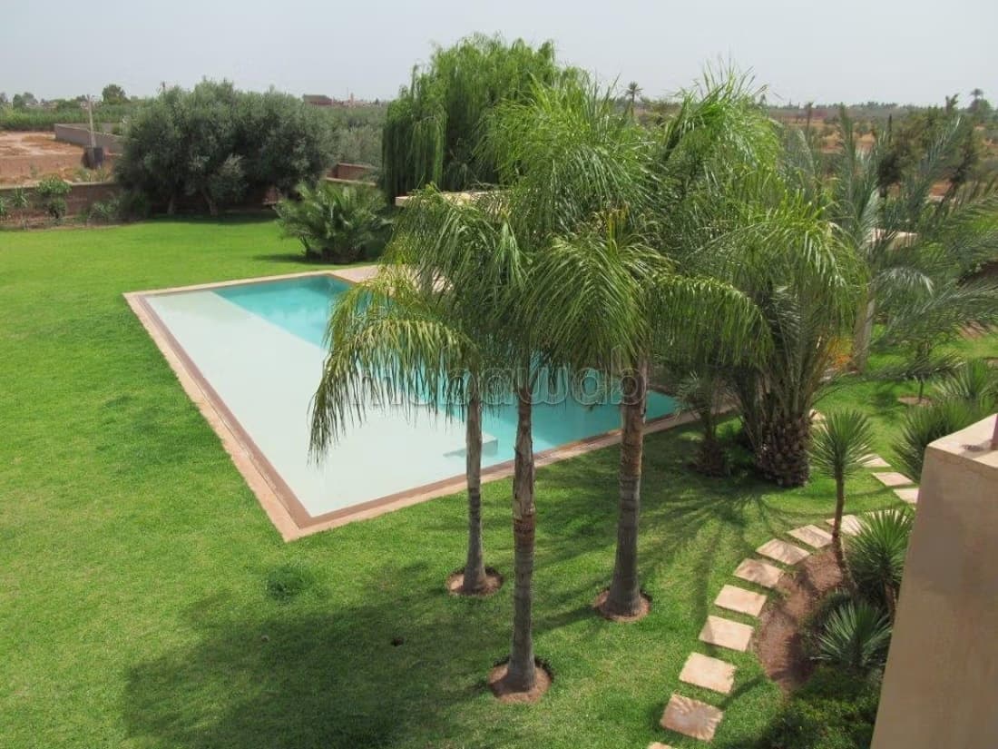 Trés belle villa contemporaine sur Bab Atlas