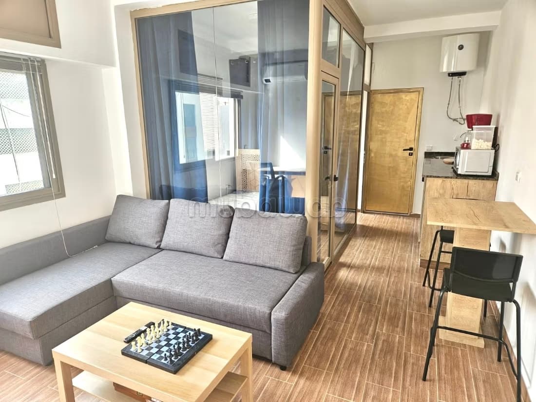Très bel appartement en location à L'Ocean. Surface totale 4...