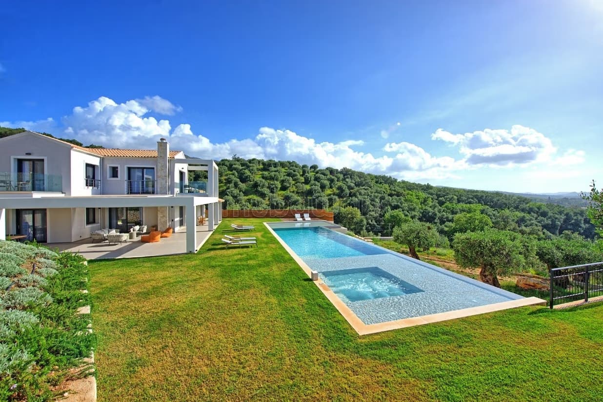 Villa 2375 m² Titré à Vendre à Temsia, Agadir