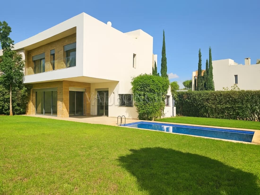 Location villa moderne 4chambres avec piscine à Californie...
