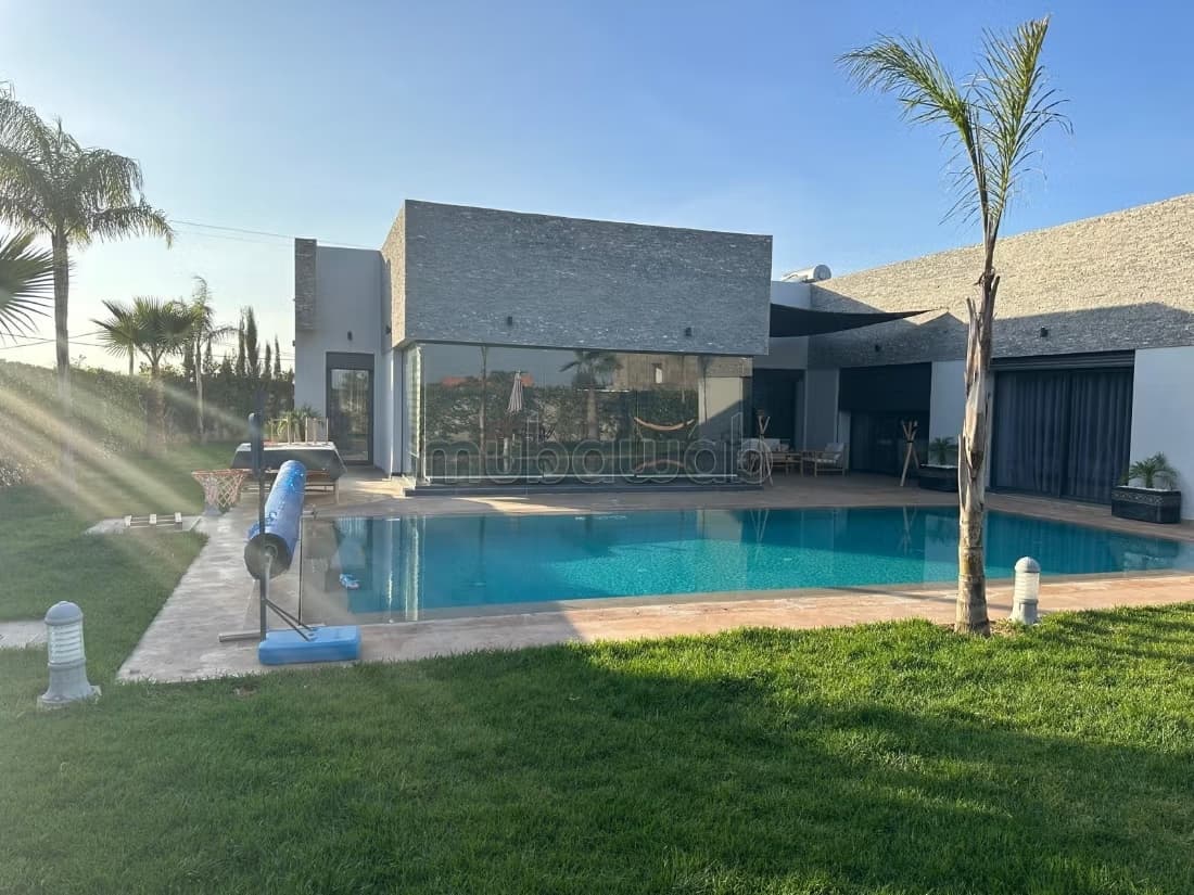 Marrakech – Villa contemporaine plain pied proche École Amér...