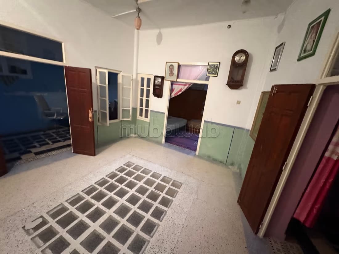 Riad à vendre à Médina. 9 chambres. Environnement calme avec...