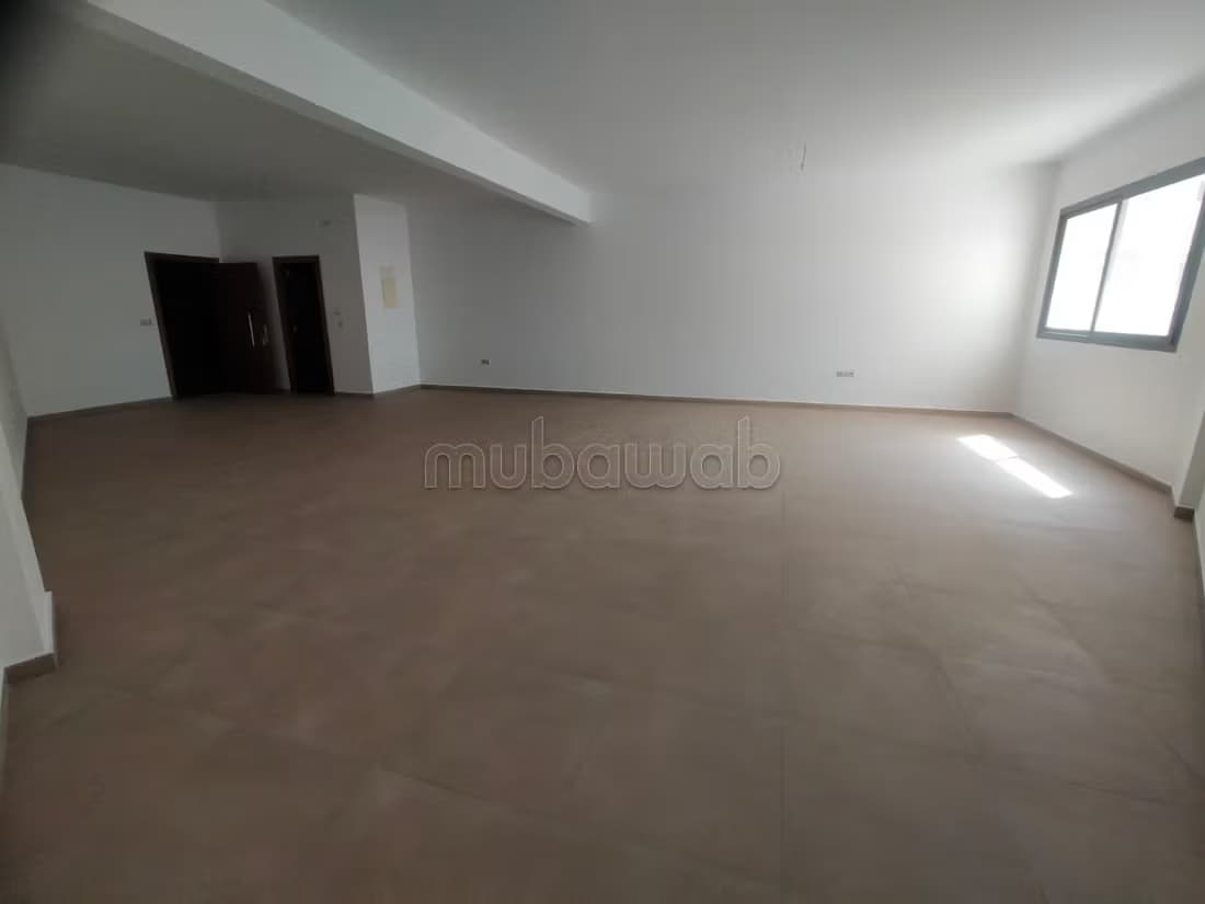 Plateau de bureau neuf à louer de 75m² bien situé au centre...