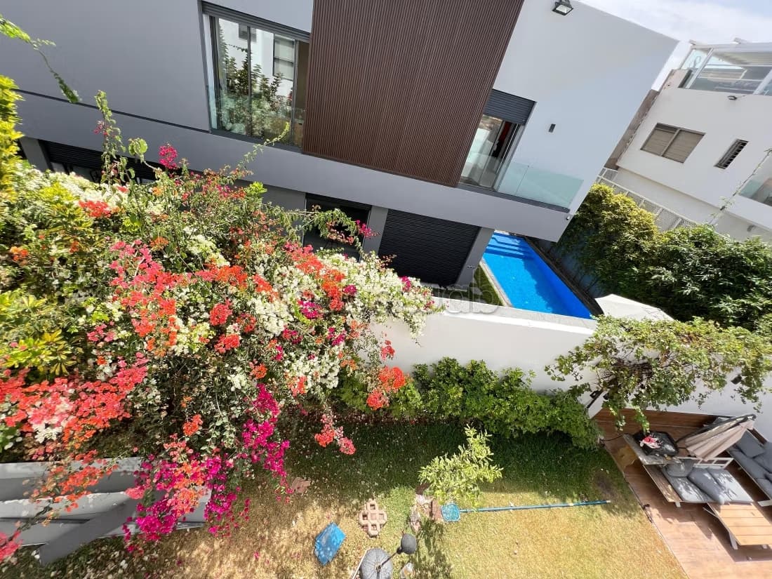 À vendre – Villa d’exception rénovée avec piscine à Dar Boua...