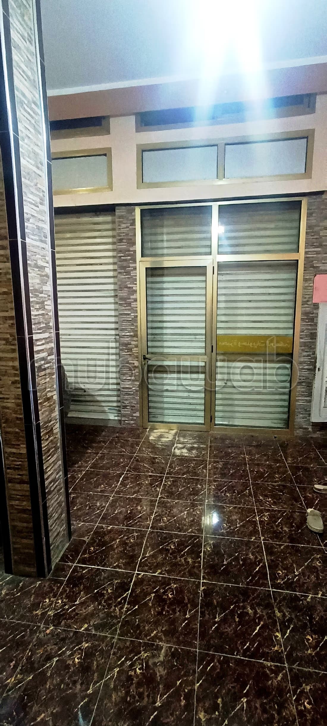Maison à vendre, alliant logement et investissemen