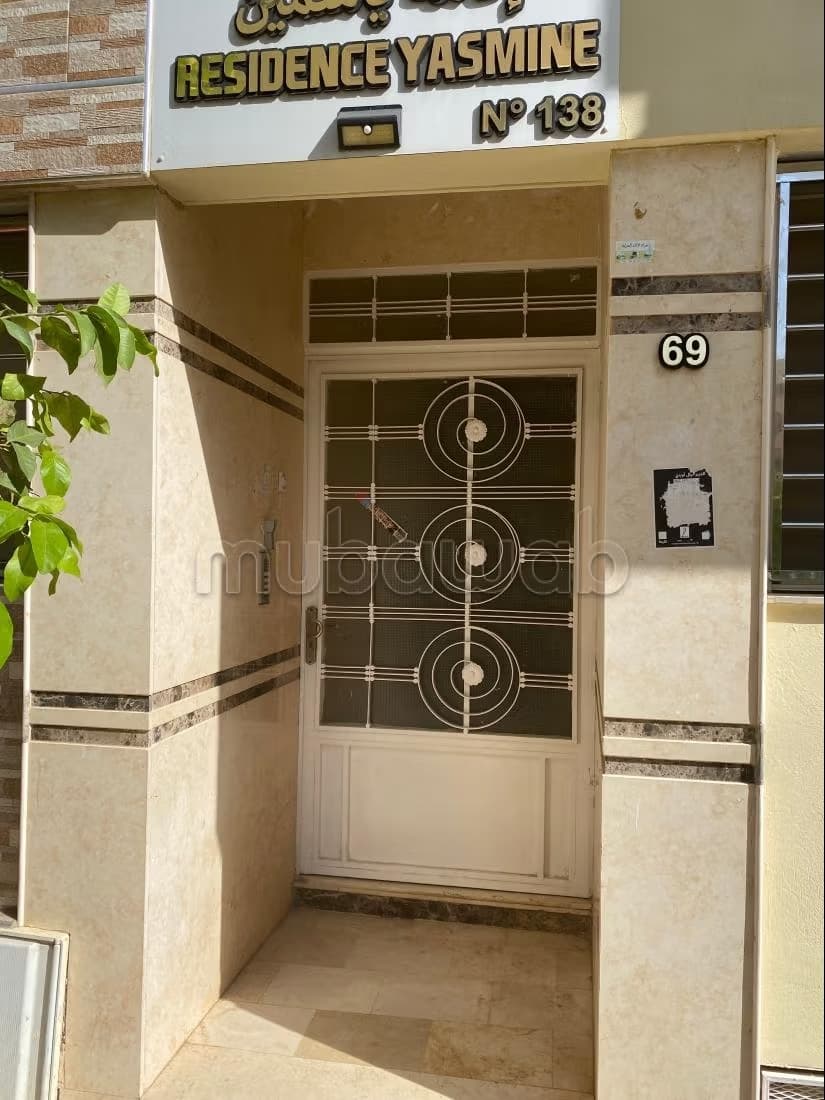 Vente d'un bel appartement à Ain Amiyer. Surface de 94 m². S...