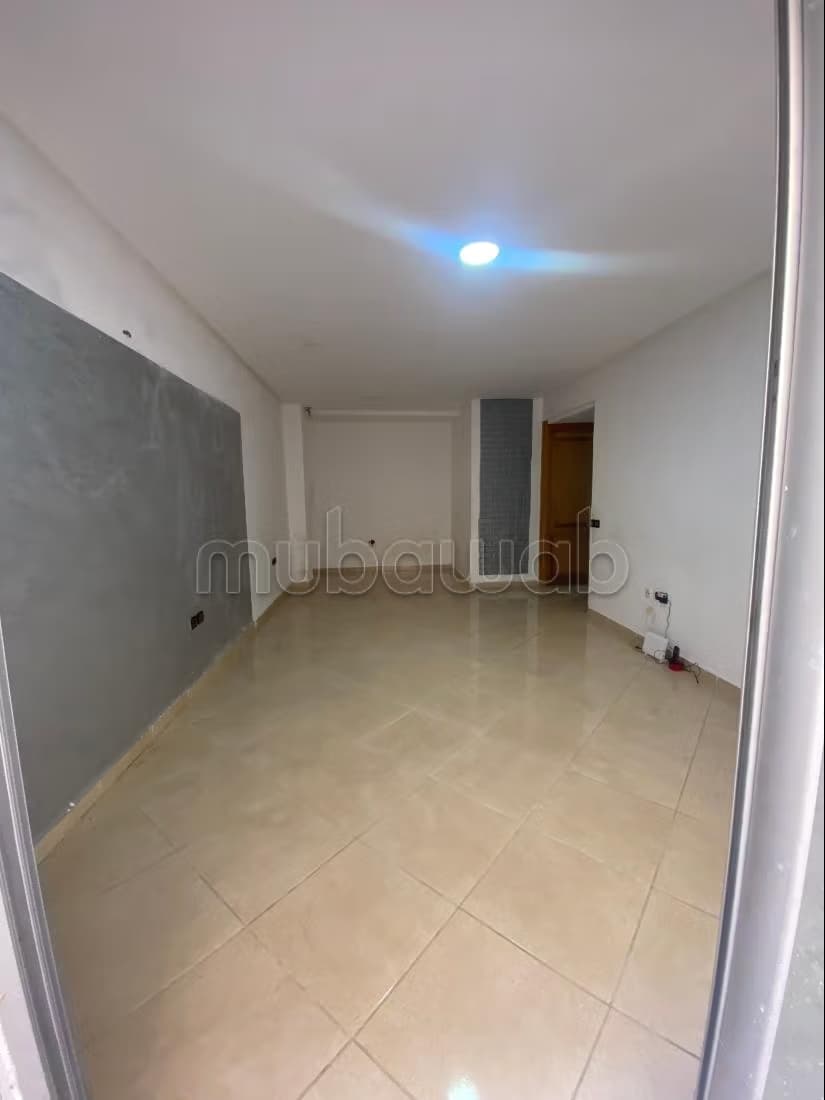 Bureau centre ville poids lourd 35m2