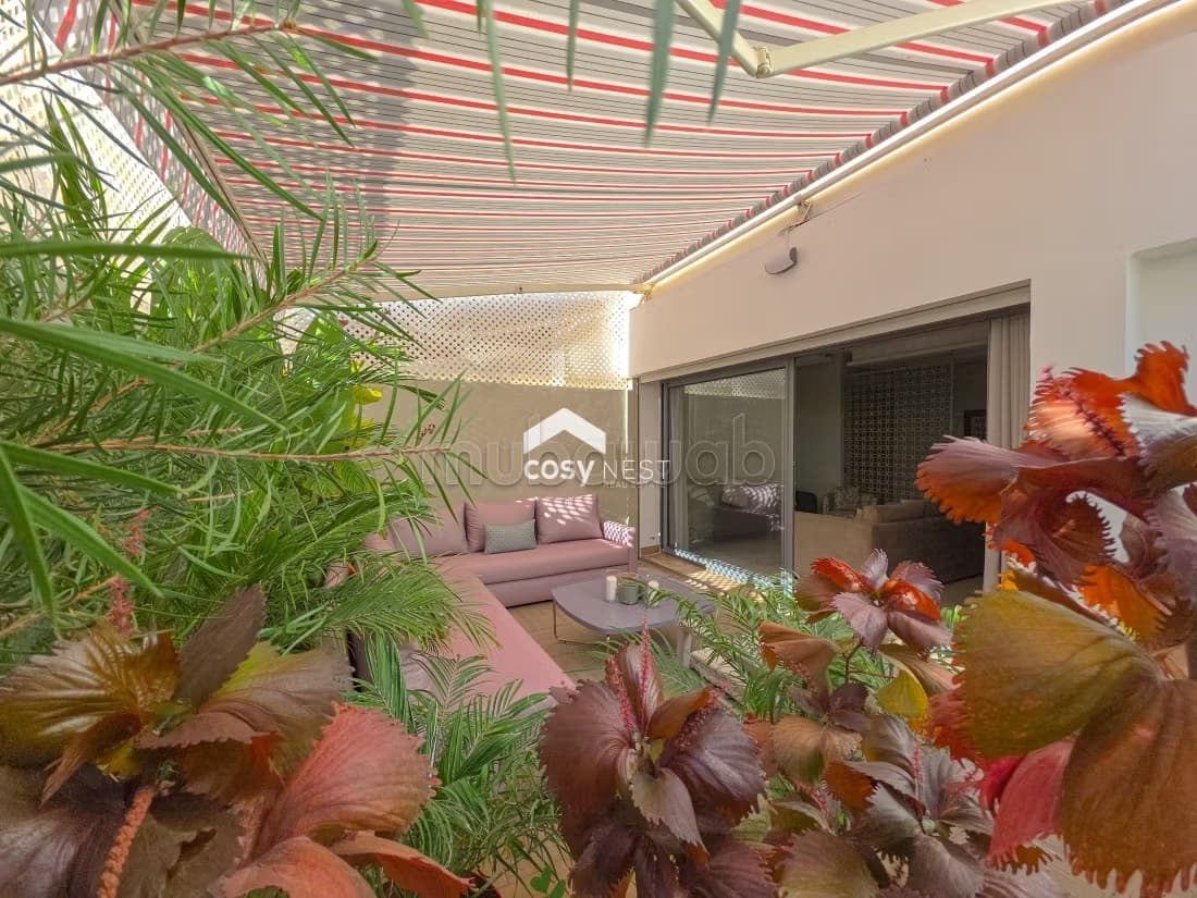 Triangle d'or, joli appartement meublé avec une magnifique t...