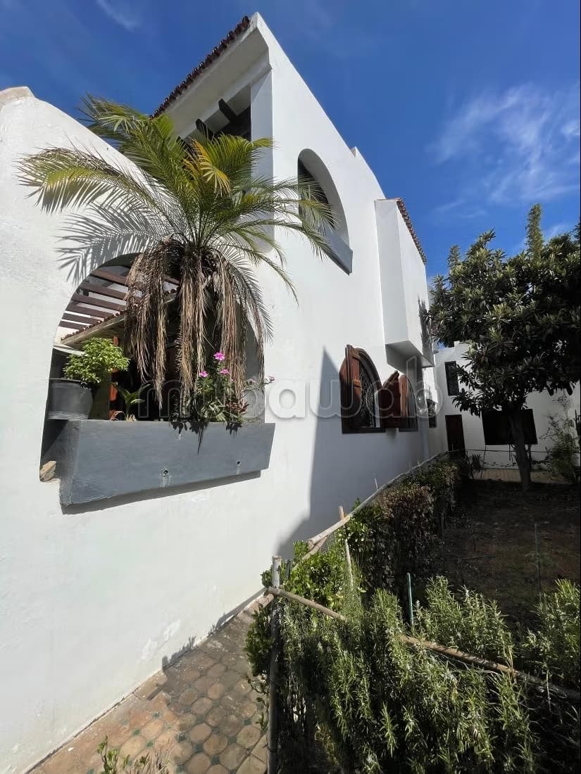 Villa a louer situe a val fleury