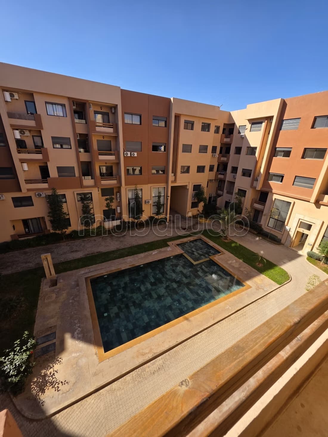 Appartement moderne avec piscine et parking à Semlalia