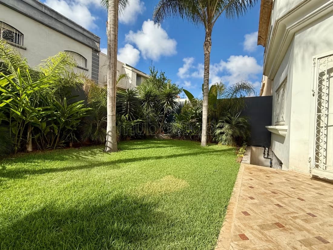 Magnifique villa à vendre au quartier Alaymoune Casablanca