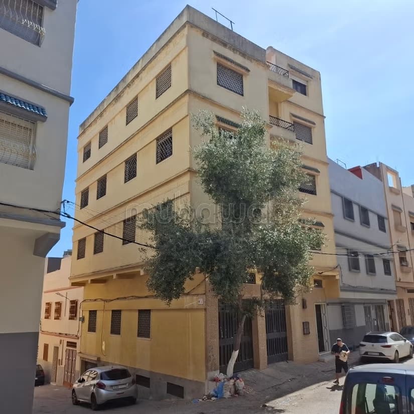 Grande maison de 5 niveaux à vendre à Drissia