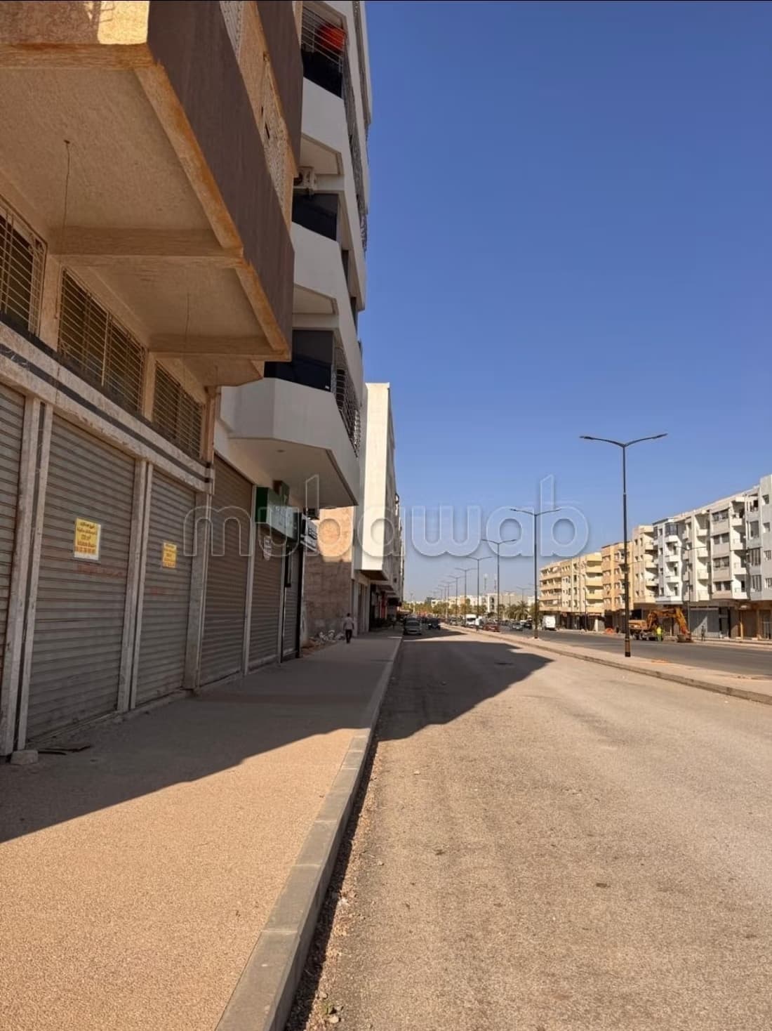 Local commercial en vente à Route ain Chkaf. Surface totale...