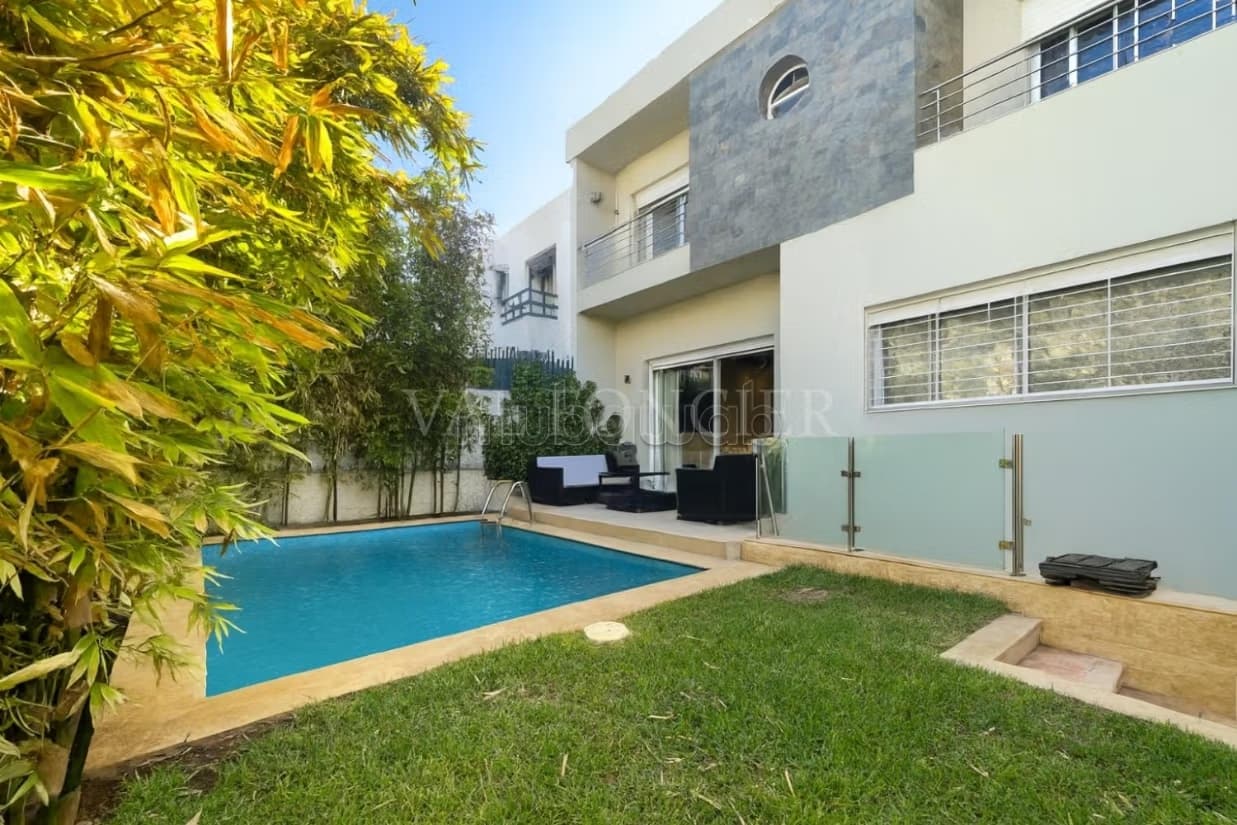 Vente charmante villa moderne 4chambres avec piscine à Dar B...