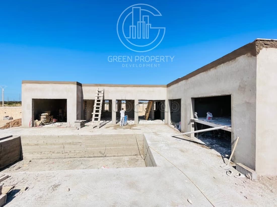 Programme Neuf: 6 Villas avec Jardin et Piscine
