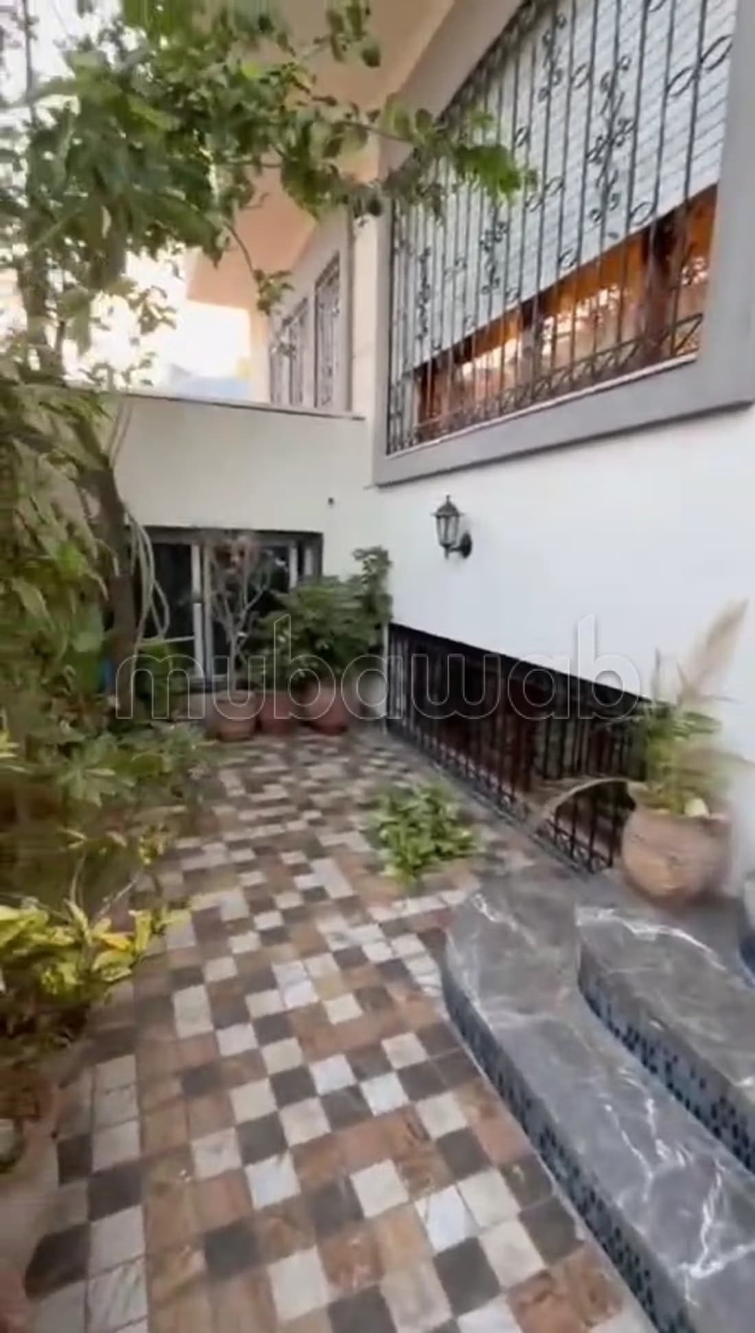 Splendide villa à vendre à Wilaya. Superficie 206 m². Places...