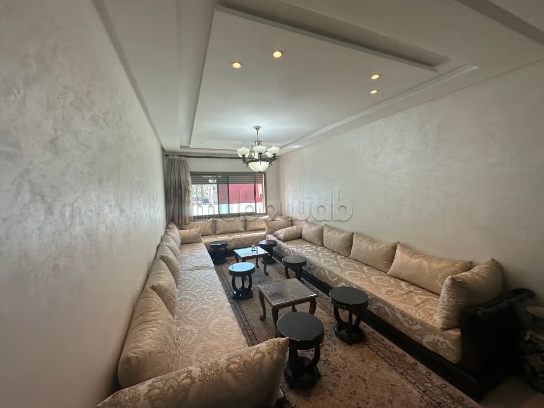 Vente d'un bel appartement à Quartier Bachkou. 3 chambres a...