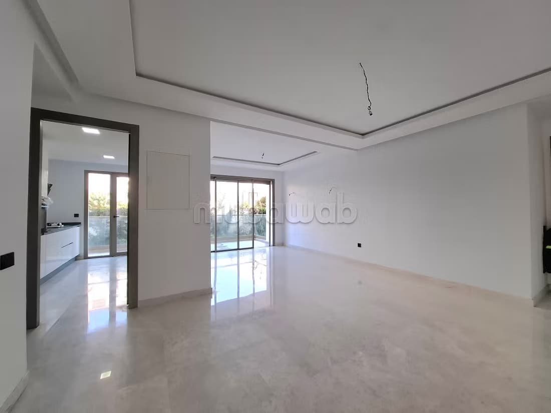 Super Appartement à Louer à 100 Mètres de la Mer