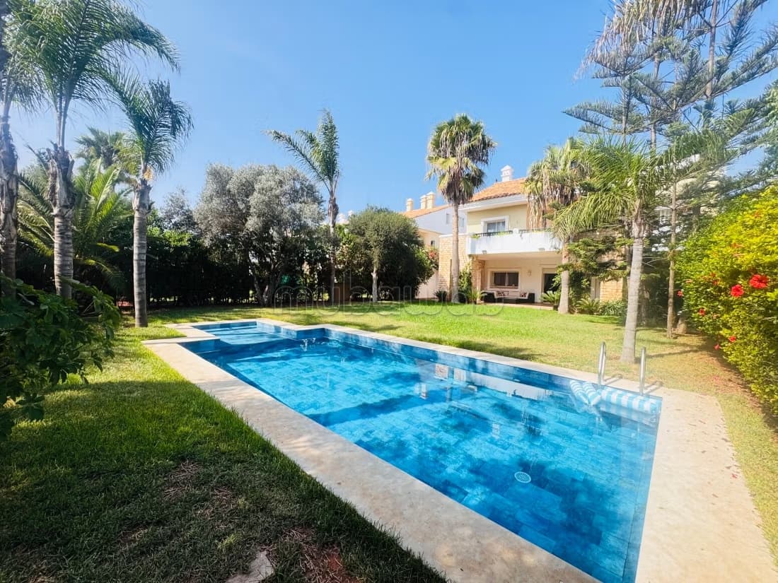 Villa à vendre à Dar Bouazza