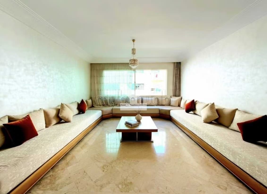 Appartement à Louer de 153.0 m² à Casablanca, Hopitaux